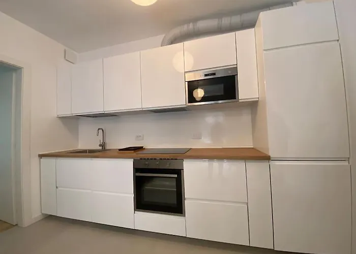 Apartament Zero 12 *